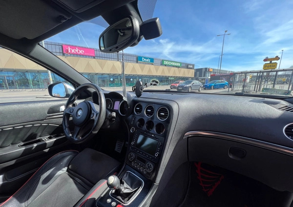 Alfa Romeo 159 cena 28499 przebieg: 256700, rok produkcji 2011 z Warszawa małe 301